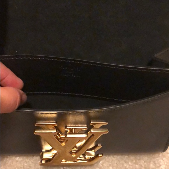 Crossbody - Picture 7 of 7